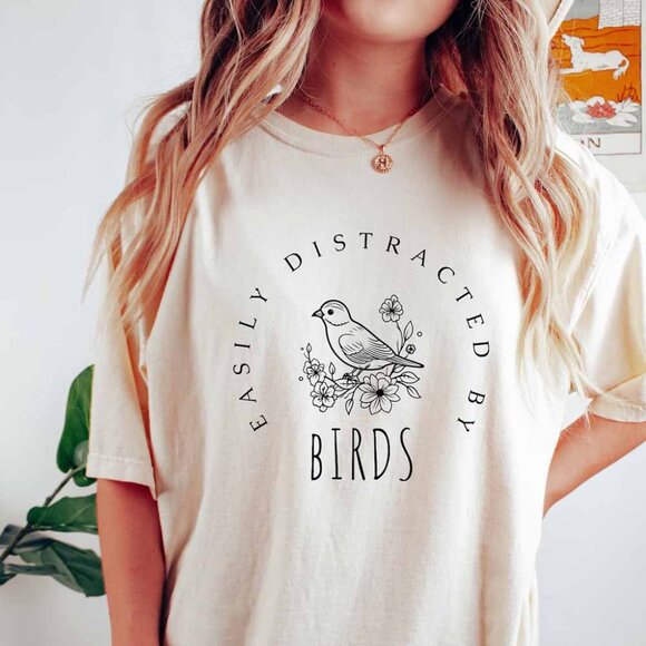 Unbranded Tops - Bird Watching Shirt, Easily Distracted by Birds, Funny Gift for Bird Watcher